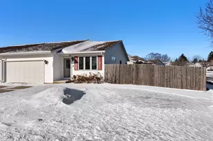 1102 E Cedar Ave, Manitowoc, WI 54220 - Photo 2