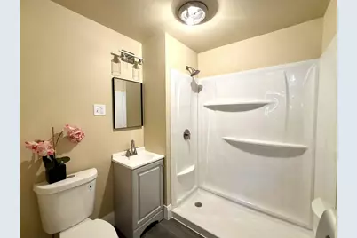 1324  Hayes Ave, Racine, WI 53405 - Photo 12