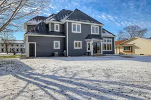 1125 Carlee Ann Ln, Pewaukee, WI 53072 - Photo 8