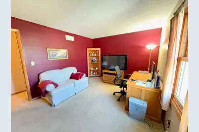 3560 S Sandalwood Dr, New Berlin, WI 53151 - Photo 22