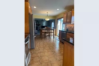 3560 S Sandalwood Dr, New Berlin, WI 53151 - Photo 8