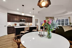 W204N1763 Laurel Pl, Jackson, WI 53037 - Photo 6