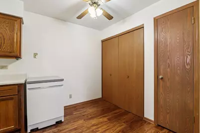 4417 S Greenridge Cir #Unit G, Greenfield, WI 53220 - Photo 14