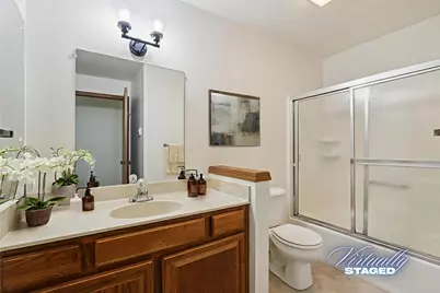 4417 S Greenridge Cir #Unit G, Greenfield, WI 53220 - Photo 16