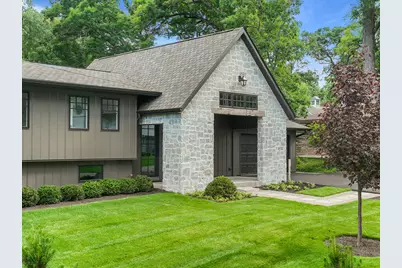 853  Sauganash Dr, Fontana, WI 53125 - Photo 4