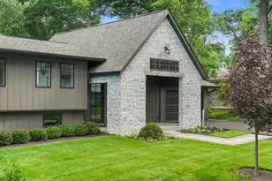 853 Sauganash Dr, Fontana, WI 53125 - Photo 4