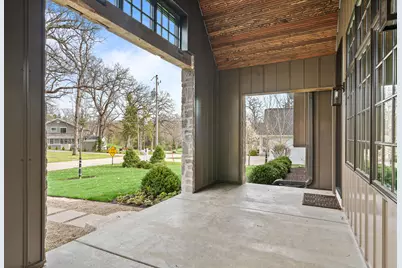 853  Sauganash Dr, Fontana, WI 53125 - Photo 8