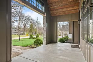 853 Sauganash Dr, Fontana, WI 53125 - Photo 8