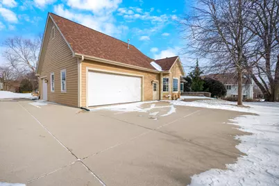 N97W14613  Rimrock Rd, Germantown, WI 53022 - Photo 46