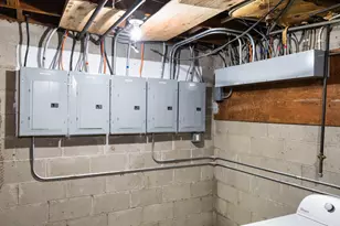 6181 N 84th St, Milwaukee, WI 53225 - Photo 10