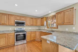 4731 Willow Wood Dr, Racine, WI 53403 - Photo 10