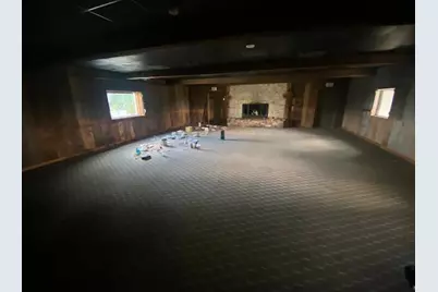 21445  Gumina Rd, Brookfield, WI 53072 - Photo 6