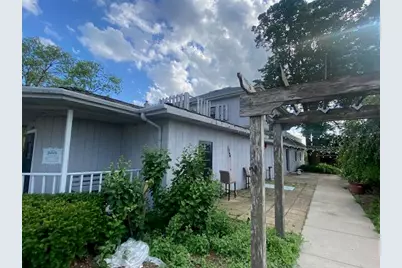 21445  Gumina Rd, Brookfield, WI 53072 - Photo 4