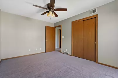 N114W16680  Crown Dr #7, Germantown, WI 53022 - Photo 10