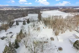 W928 Harmony Ln, East Troy, WI 53120 - Photo 4