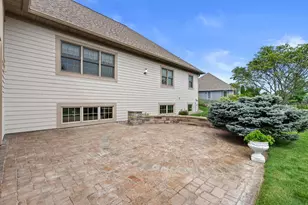 1289 Ridgeside Rd, Oconomowoc, WI 53066 - Photo 4