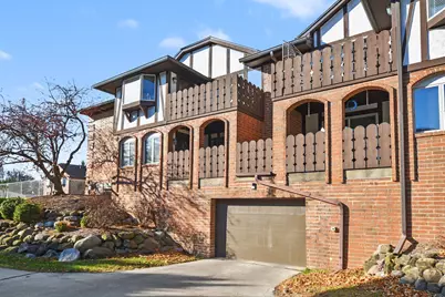 6575 N Green Bay Ave #204, Glendale, WI 53209 - Photo 8