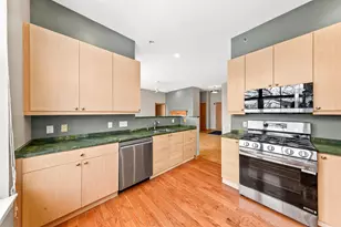 530 W Doty St, Madison, WI 53703 - Photo 20