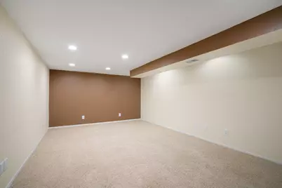 417  Deer Ridge Dr, West Bend, WI 53095 - Photo 30
