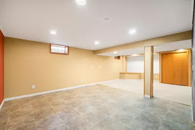 417  Deer Ridge Dr, West Bend, WI 53095 - Photo 26