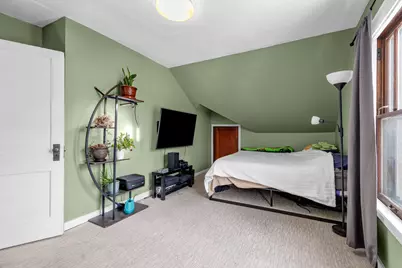 8639 N Deerwood Dr, Brown Deer, WI 53209 - Photo 14