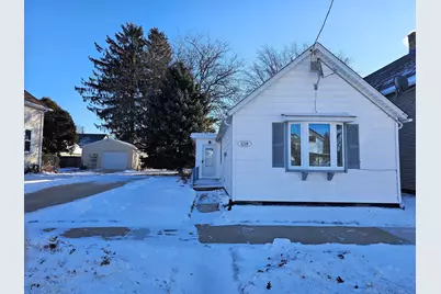1219 S 21st St, Manitowoc, WI 54220 - Photo 1
