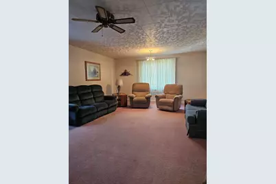 1219 S 21st St, Manitowoc, WI 54220 - Photo 8