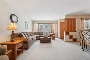 4785 Meadow View W, Brookfield, WI 53005 - Photo 4