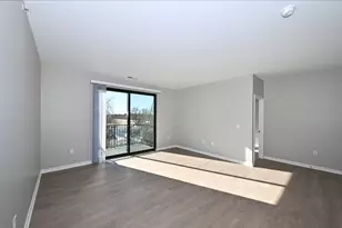 500 E Main St, Racine, WI 53185 - Photo 8