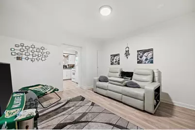 605  Michigan Ave, Milwaukee, WI 53172 - Photo 24