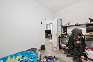 605 Michigan Ave, Milwaukee, WI 53172 - Photo 10