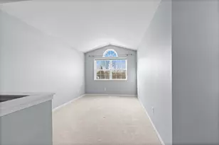 9155 W Elm Ct, Franklin, WI 53132 - Photo 6