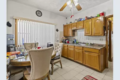 3234 N Achilles St, Milwaukee, WI 53212 - Photo 8