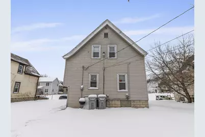 3234 N Achilles St, Milwaukee, WI 53212 - Photo 26
