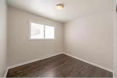 7629 W Thurston Cir, Milwaukee, WI 53218 - Photo 12