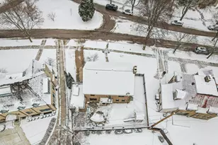 6839 Wellauer Dr, Wauwatosa, WI 53213 - Photo 56