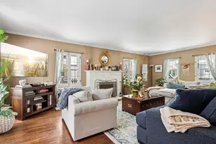 6839 Wellauer Dr, Wauwatosa, WI 53213 - Photo 4