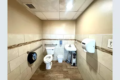 5501  6th Ave, Kenosha, WI 53140 - Photo 8