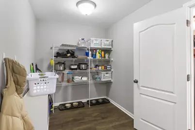 920 N Hearthstone St, Elkhorn, WI 53121 - Photo 12