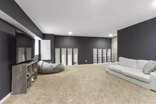 920 N Hearthstone St, Elkhorn, WI 53121 - Photo 26