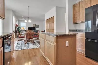 2368  Kiowa Dr, Grafton, WI 53024 - Photo 8