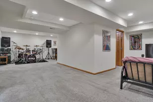 2368 Kiowa Dr, Grafton, WI 53024 - Photo 32