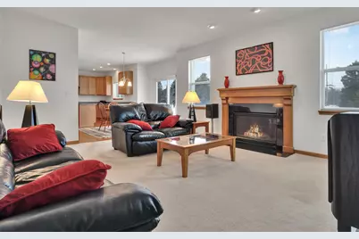 2368  Kiowa Dr, Grafton, WI 53024 - Photo 12