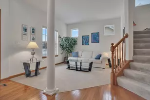 2368 Kiowa Dr, Grafton, WI 53024 - Photo 4