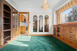 2214 S 80th St, West Allis, WI 53219 - Photo 8