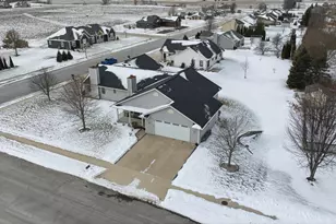 607 S 2nd St, Cedar Grove, WI 53013 - Photo 40