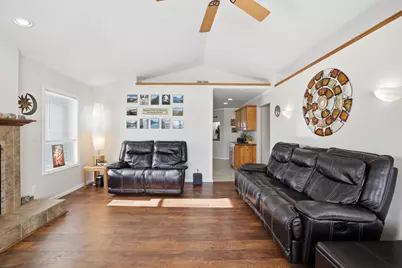 607 S 2nd St, Cedar Grove, WI 53013 - Photo 6