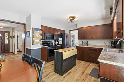2842  Coventry Ln, Waukesha, WI 53188 - Photo 16