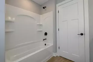 1414 S 166th St, New Berlin, WI 53151 - Photo 20