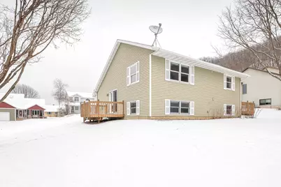 3606  Deerfield Pl, La Crosse, WI 54601 - Photo 2